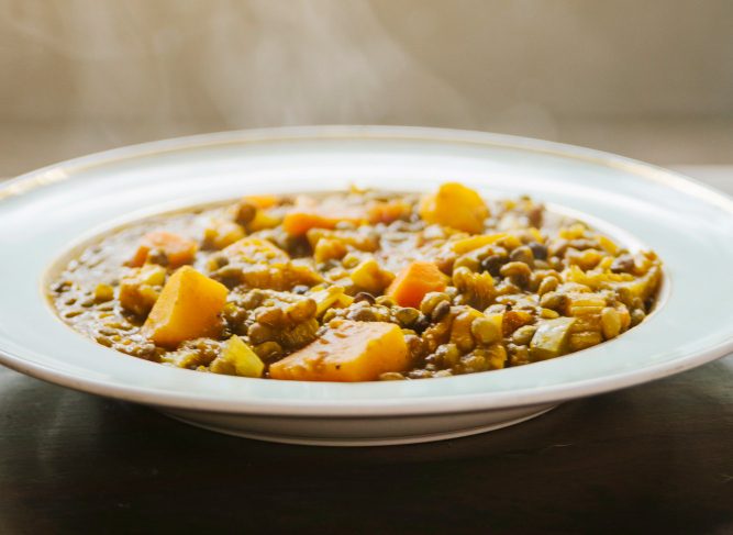 Muschi de vita Stroganoff cu mazare